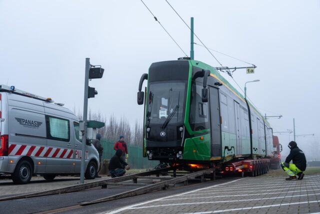 Rozładunek wagonu Moderus Gamma LF 04